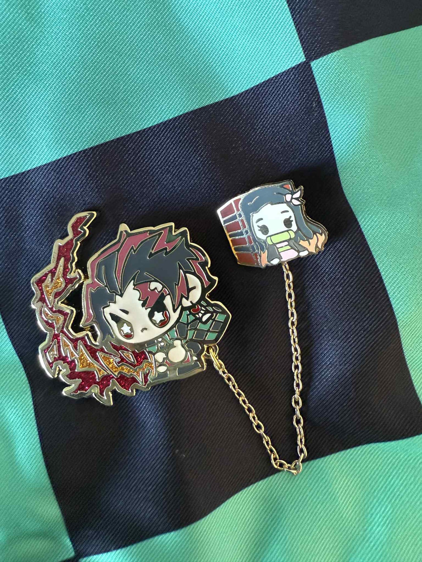 Tanji Chain Linked Enamel Pin