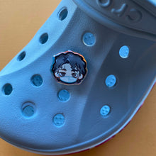 Load image into Gallery viewer, H Q !! Holographic Croc Charms
