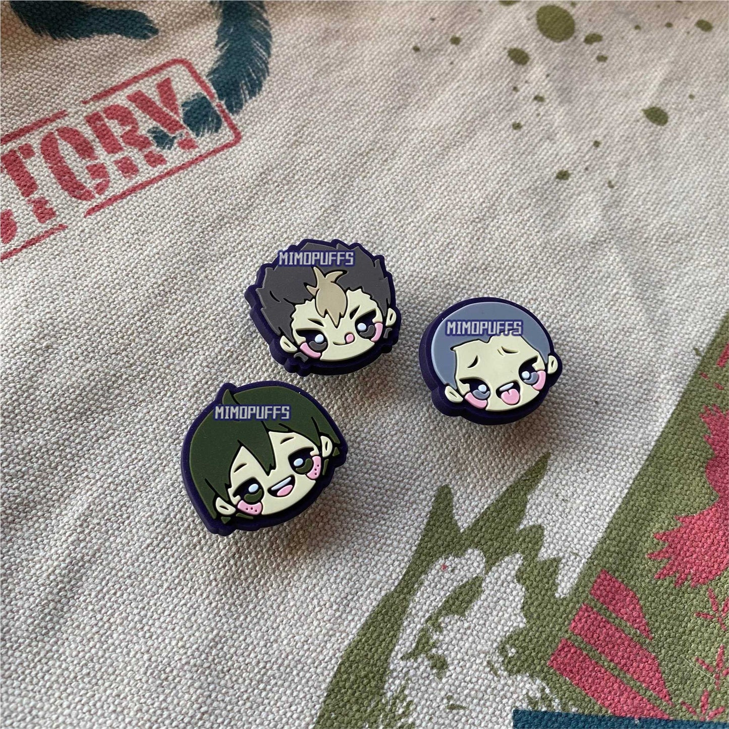 H Q !! Rubber Pins